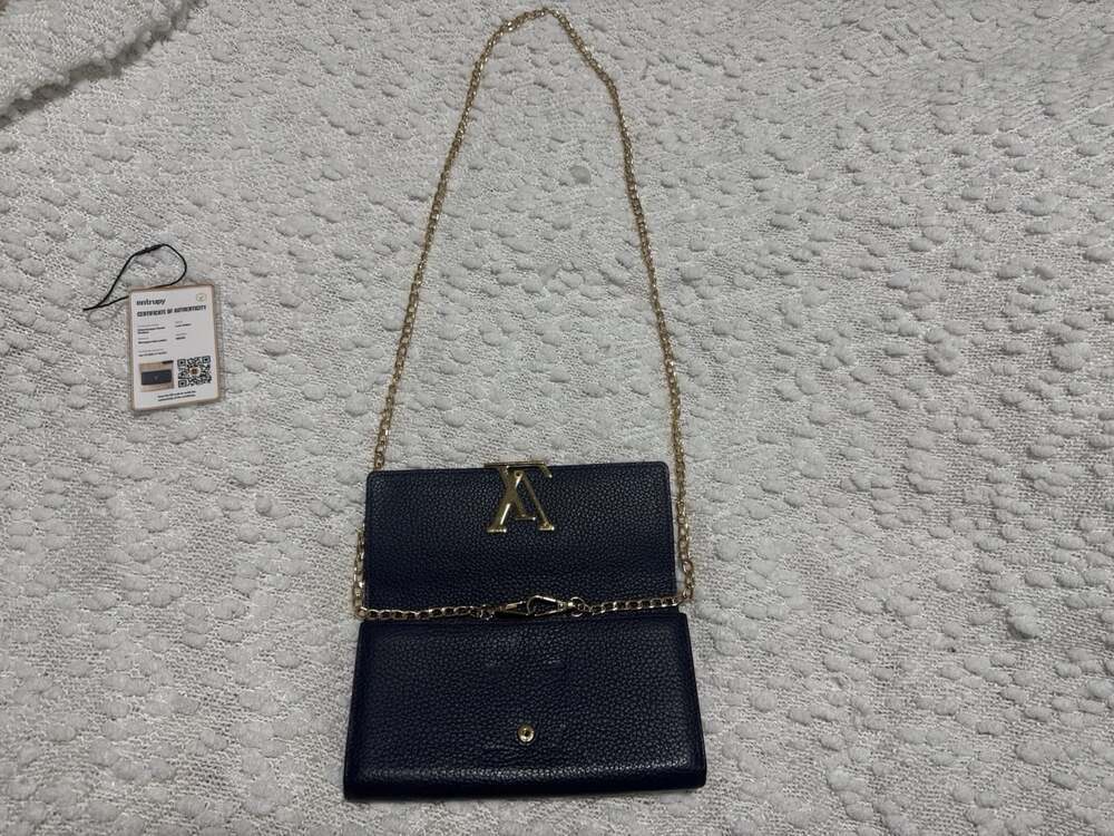 Louis Vuitton Capucines Wallet on Chain Navy Blue Taurillon Leather Gold W/Dustb - Picture 5 of 12